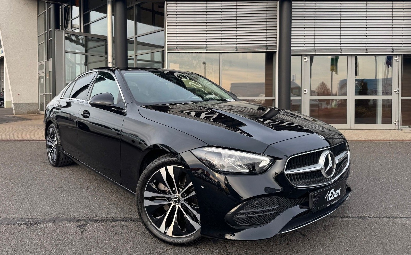 Mercedes-Benz C trieda Sedan