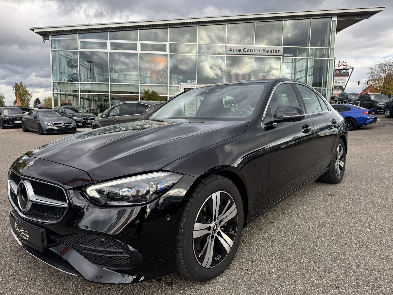 Mercedes-Benz C trieda Sedan