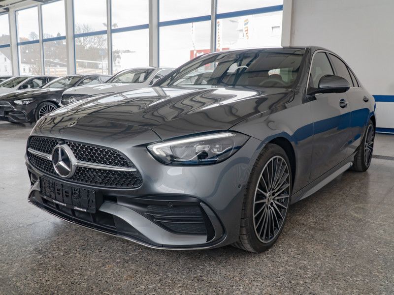 Mercedes-Benz C trieda Sedan