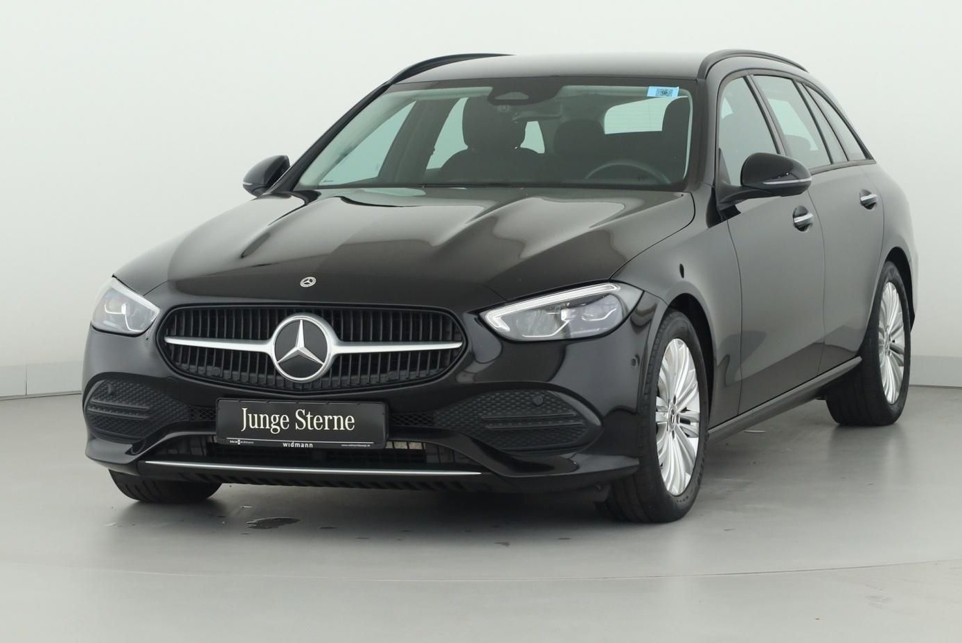 Mercedes-Benz C trieda Sedan