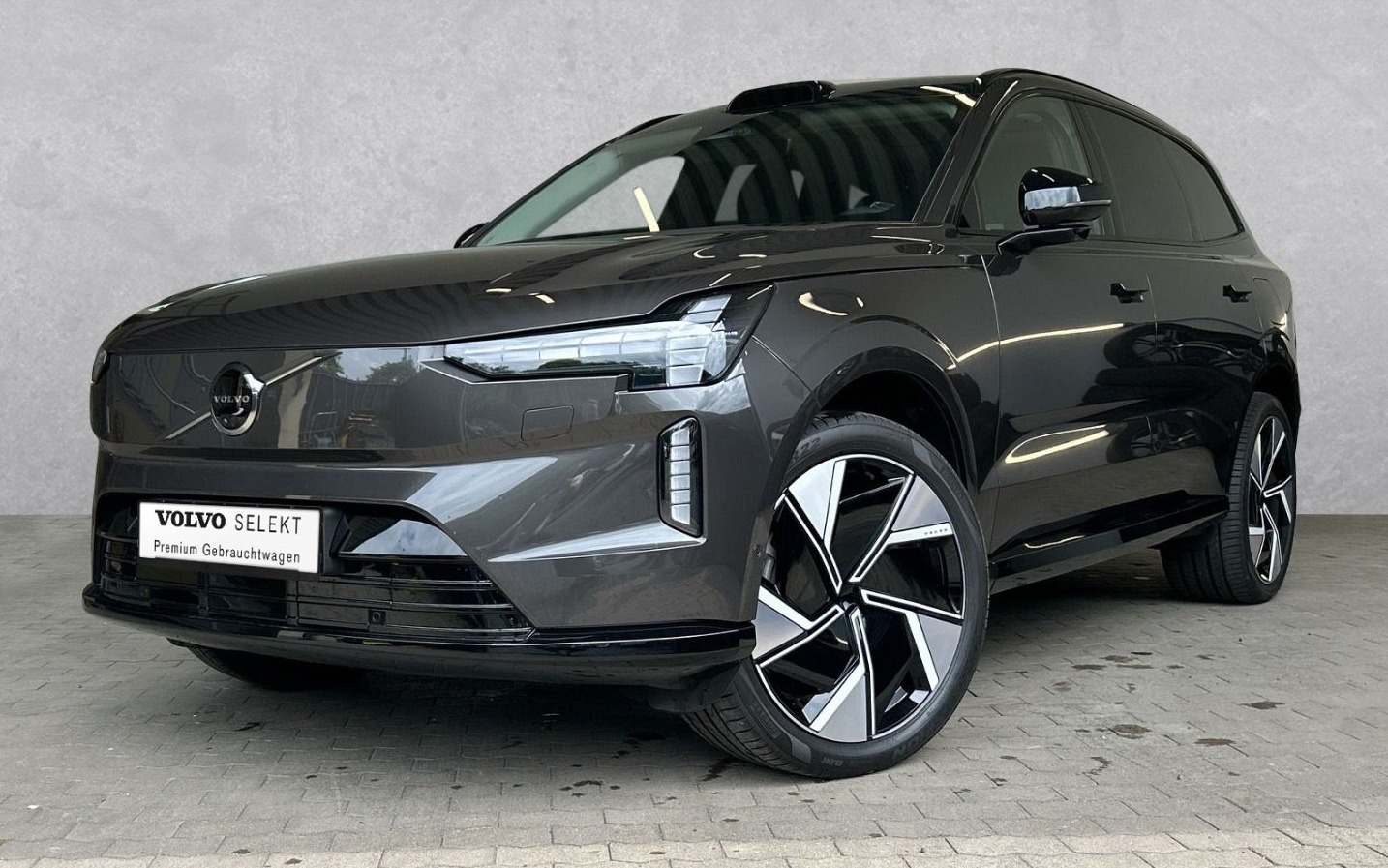 Volvo EX90