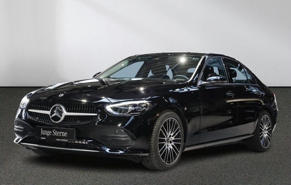 Mercedes-Benz C trieda Sedan