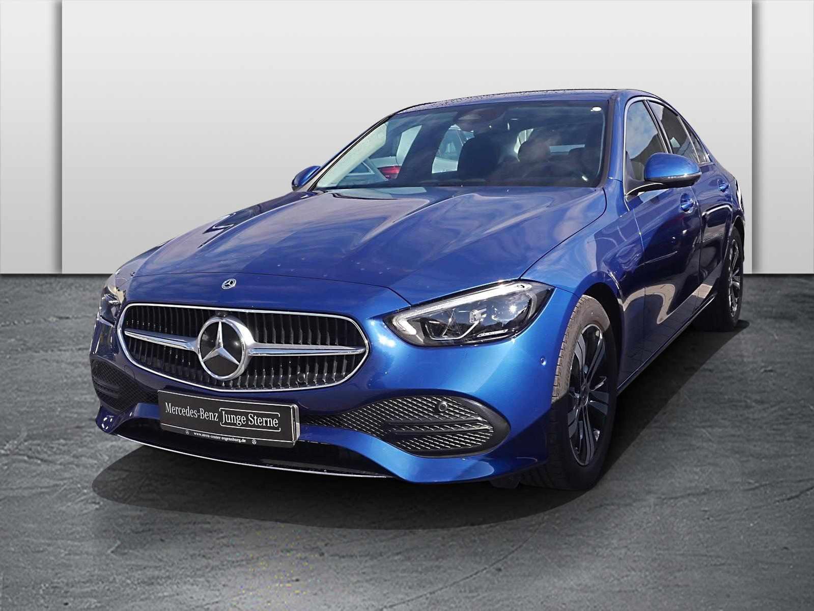 Mercedes-Benz C trieda Sedan