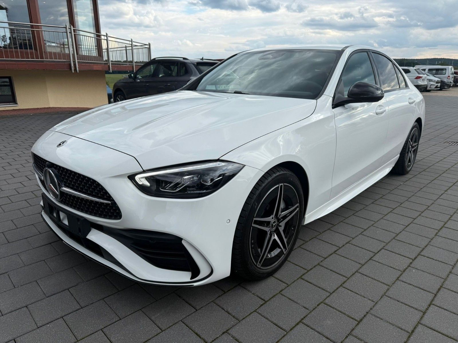 Mercedes-Benz C trieda Sedan