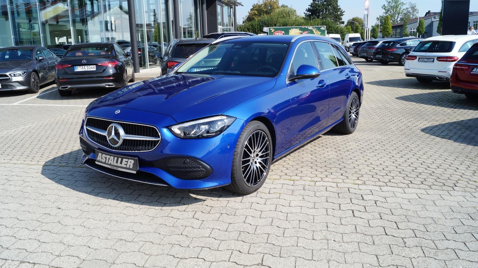 Mercedes-Benz C trieda Sedan