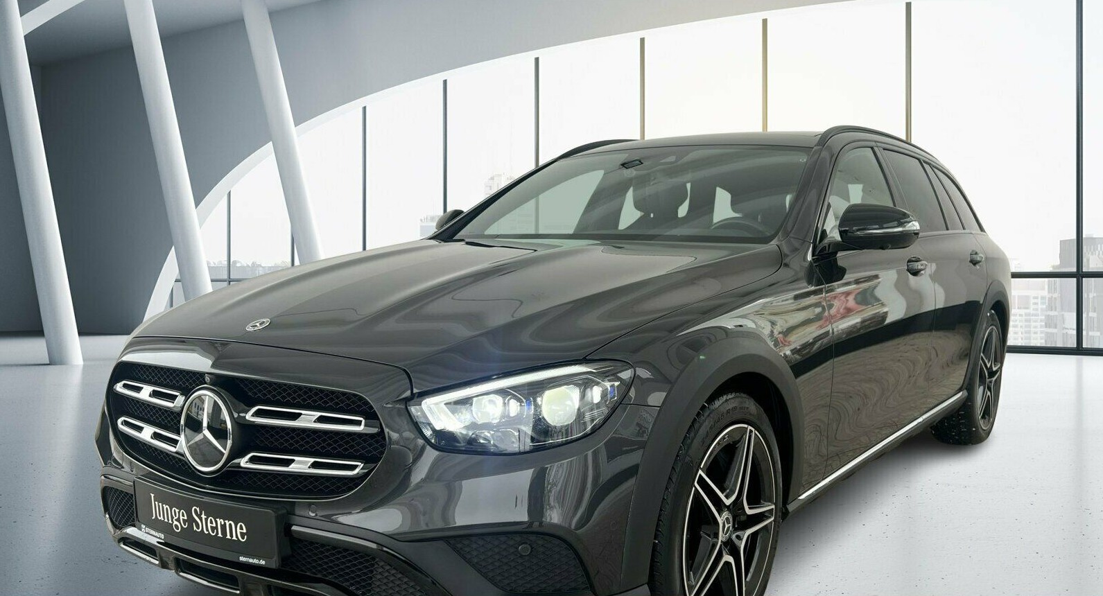 Mercedes-Benz E trieda Sedan